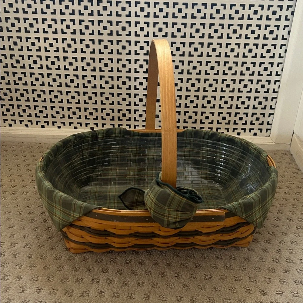 Vintage 1998 Longaberger Hospitality Basket with Green Plaid Lining
